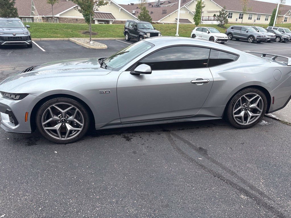 Used 2024 Ford Mustang GT Premium w/ GT Performance Package RWD image 2