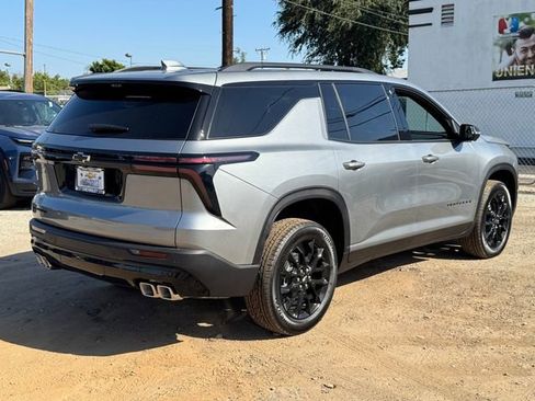 New 2026 Chevrolet Traverse LT w/ Midnight/Sport Edition FWD image 5