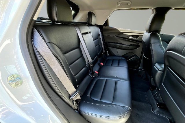 Used 2024 Chevrolet TrailBlazer LT w/ Convenience Package FWD image 24