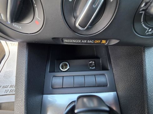 Used 2013 Volkswagen Jetta SE FWD image 20