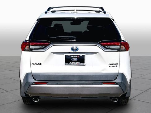 Used 2020 Toyota RAV4 Limited w/ Limited Grade Weather Package AWD/4WD image 6