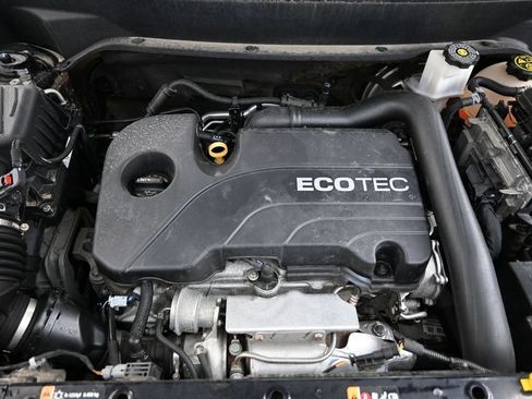 Used 2020 Chevrolet Equinox Premier AWD/4WD image 16