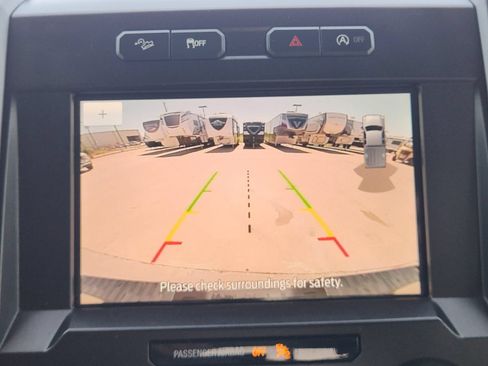 Used 2019 Ford F150 XLT w/ Equipment Group 302A Luxury AWD/4WD image 18