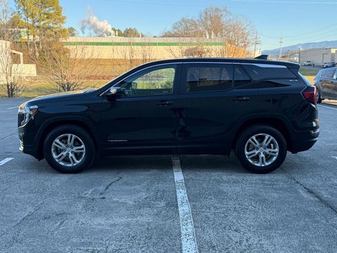 Used 2023 GMC Terrain SLE FWD image 8