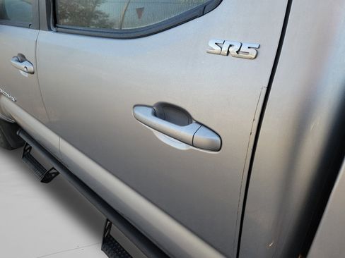 Used 2021 Toyota Tacoma SR5 image 21