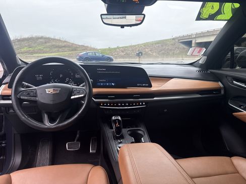 Used 2024 Cadillac XT4 Sport image 15