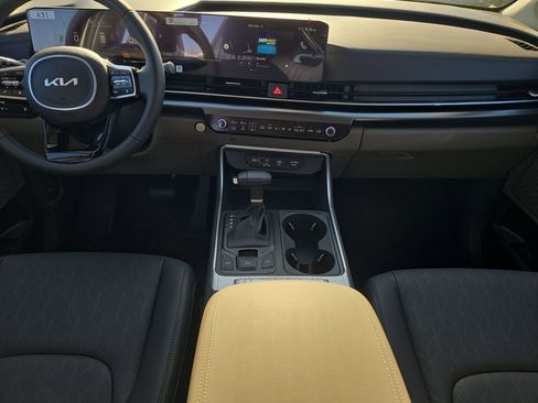 New 2026 Kia Carnival image 14