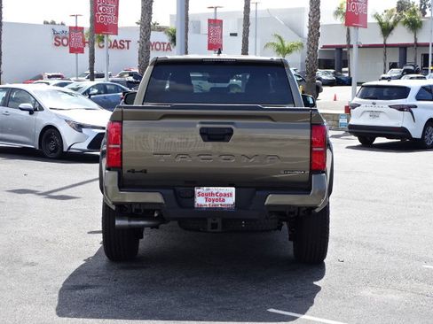 New 2025 Toyota Tacoma TRD Off-Road image 6