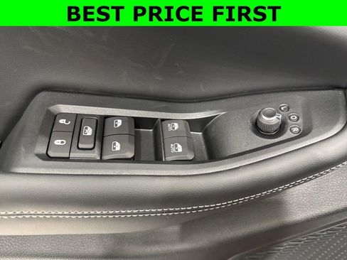 New 2025 Jeep Grand Cherokee Altitude AWD/4WD image 22