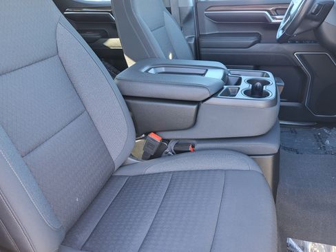 Used 2022 Chevrolet Silverado 1500 LT image 13