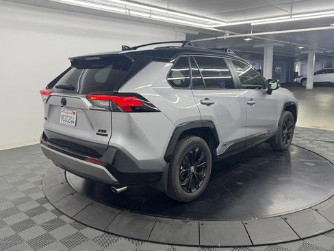Used 2023 Toyota RAV4 XSE AWD/4WD image 5