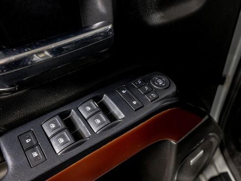 Used 2018 GMC Sierra 3500 Denali w/ Duramax Plus Package image 34