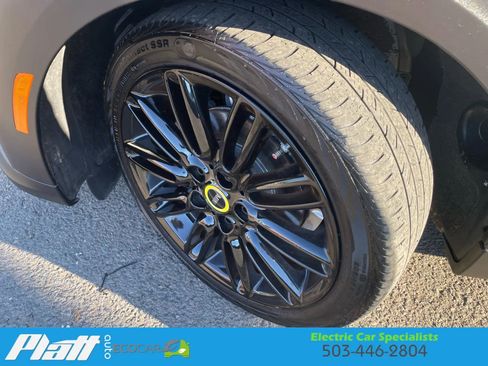 Used 2023 MINI Cooper SE image 16