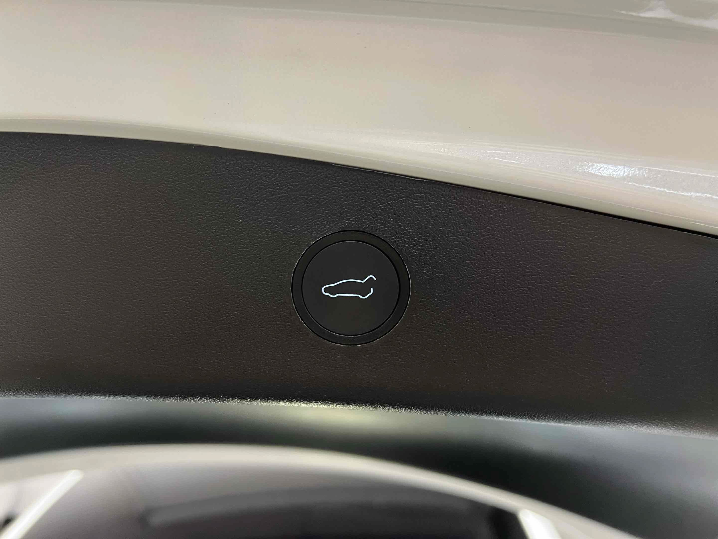 Used 2022 Tesla Model 3 RWD image 13