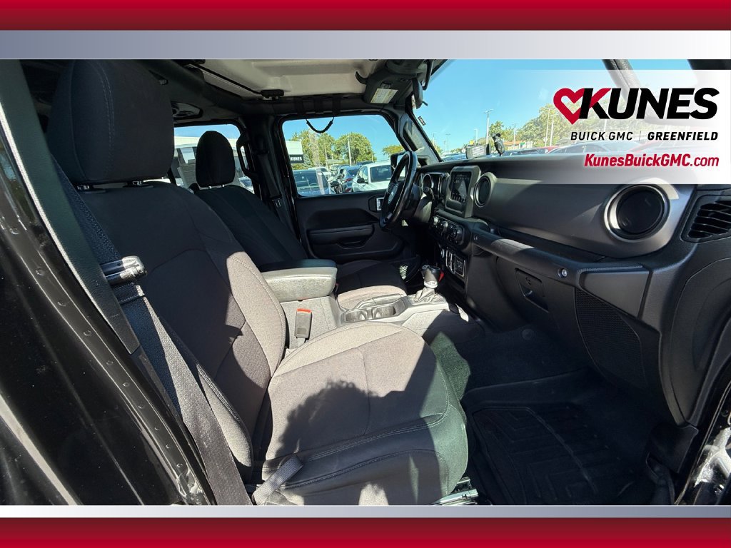 Used 2022 Jeep Gladiator Sport AWD/4WD image 37
