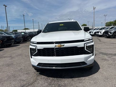 New 2026 Chevrolet Suburban LS w/ LS Custom Edition AWD/4WD image 8