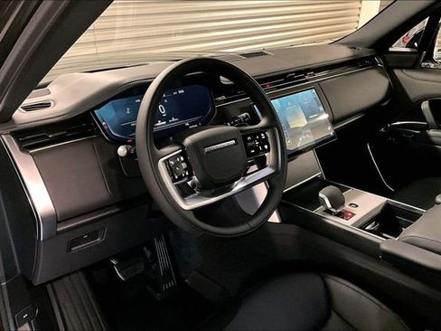 New 2026 Land Rover Range Rover SE image 7