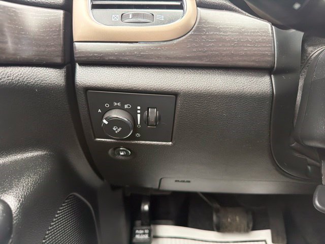 Used 2014 Jeep Grand Cherokee Laredo w/ 18" Wheel & 8.4" Radio Group AWD/4WD image 27