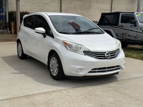 Used 2015 Nissan Versa Note S Plus FWD image 3