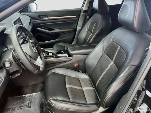 Used 2025 Nissan Altima 2.5 SR FWD image 20