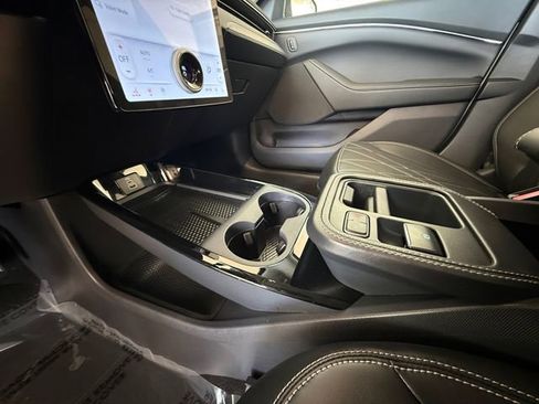 Used 2025 Ford Mustang Mach-E Select w/ Comfort Package Lite image 22
