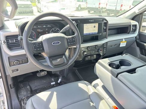 New 2026 Ford F550 4x4 SuperCab Super Duty image 17