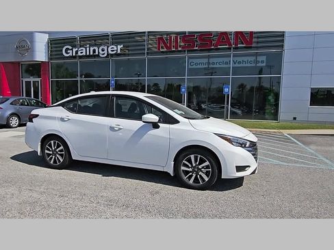 New 2025 Nissan Versa SV w/ Trunk Package FWD image 35
