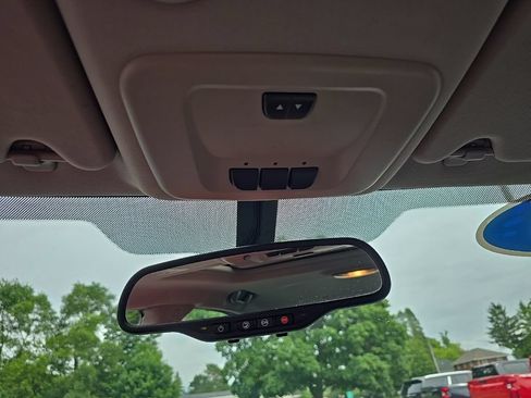 Used 2014 Chevrolet Impala LTZ FWD image 17