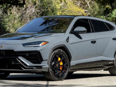 Used 2023 Lamborghini Urus Performante