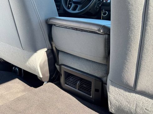 Used 2016 RAM 3500 Tradesman w/ Chrome Appearance Group AWD/4WD image 22