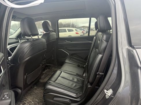 Used 2021 Jeep Grand Cherokee L Limited image 11