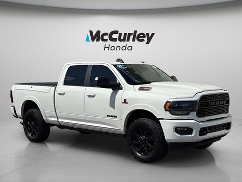Used 2022 RAM 2500 Limited AWD/4WD image 1