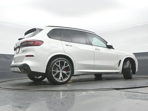 Used 2021 BMW X5 xDrive40i w/ M Sport Package AWD/4WD image 33