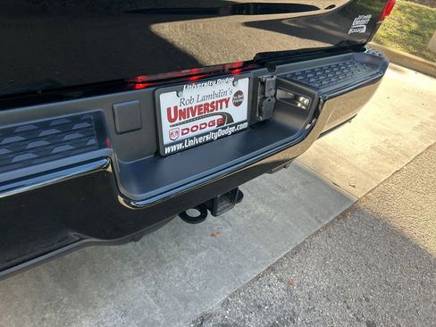 Used 2024 RAM 3500 Laramie image 19