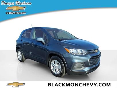 Used 2022 Chevrolet Trax LS w/ Tint and Cruise Package