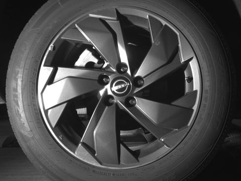 Used 2025 Nissan Rogue SV FWD image 15