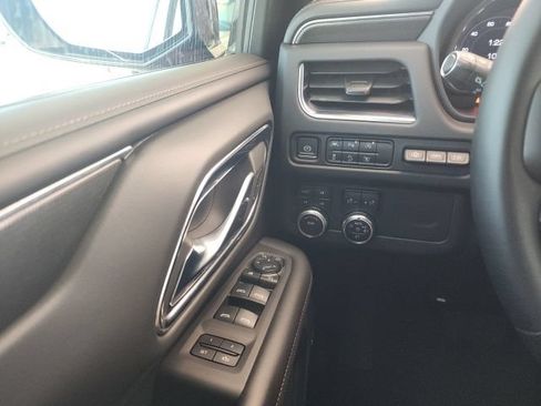 Certified 2024 GMC Yukon XL AT4 w/ Technology Package AWD/4WD image 42