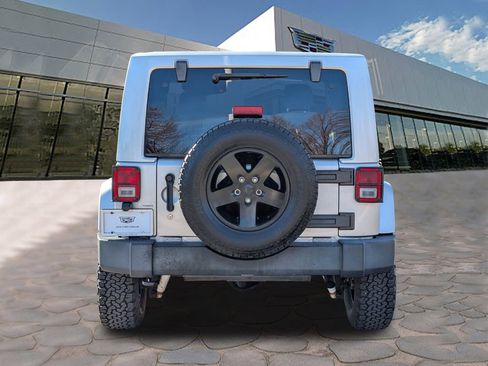 Used 2012 Jeep Wrangler Sahara image 5