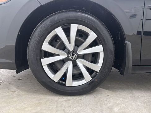 Certified 2023 Honda Civic LX image 9