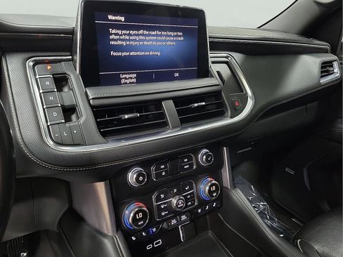 Used 2021 GMC Yukon XL SLT AWD/4WD image 18