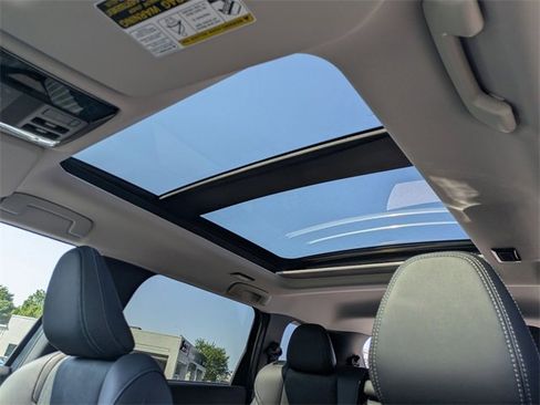 New 2025 Mitsubishi Outlander SE image 24