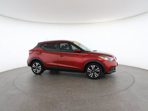 Used 2020 Nissan Kicks SV image 24