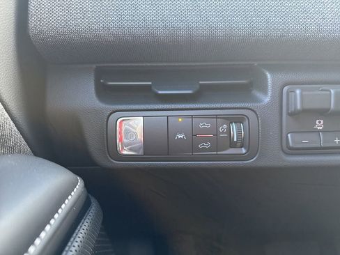 New 2026 GMC Sierra EV Elevation image 27