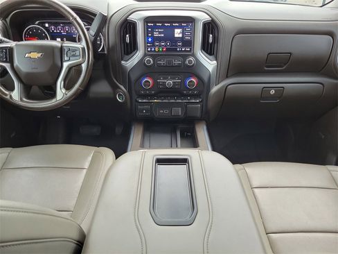 Used 2021 Chevrolet Silverado 2500 LTZ w/ LTZ Premium Package image 16