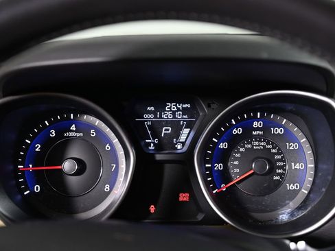 Used 2013 Hyundai Elantra Limited FWD image 12