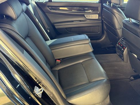 Used 2014 BMW 750Li image 30