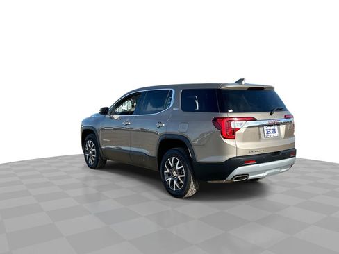 Used 2023 GMC Acadia SLE image 6