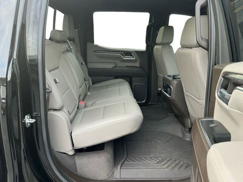 Used 2023 Chevrolet Silverado 1500 LTZ image 18