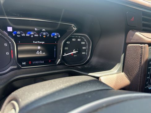 Used 2021 GMC Yukon Denali w/ Denali Premium Package RWD image 7