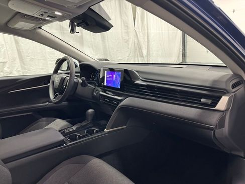 Used 2025 Toyota Camry LE image 62